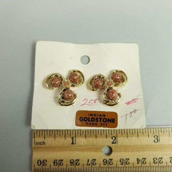 Vintage Gold Stone Cabochon Clip On Earrings, Gold Tone Setting, Original Card - Picture 5 of 6